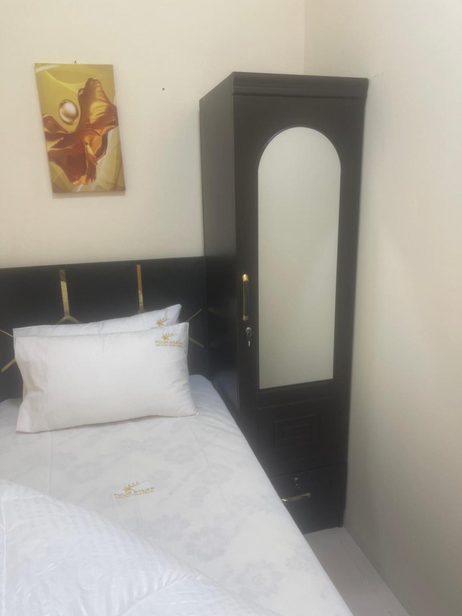 دبي Four Stars Hostel المظهر الخارجي الصورة