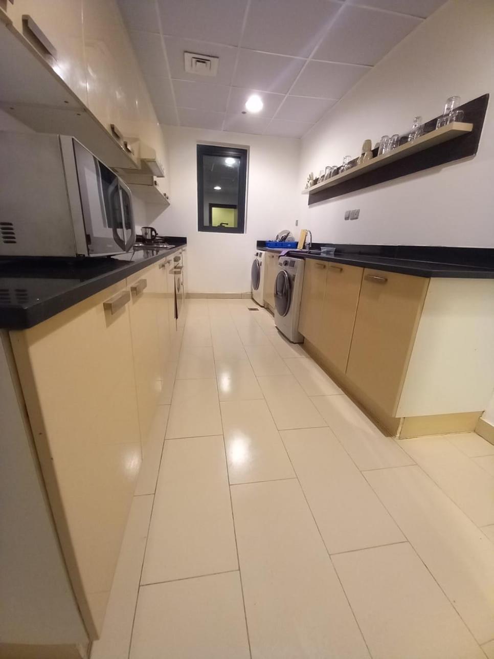 دبي Four Stars Hostel المظهر الخارجي الصورة