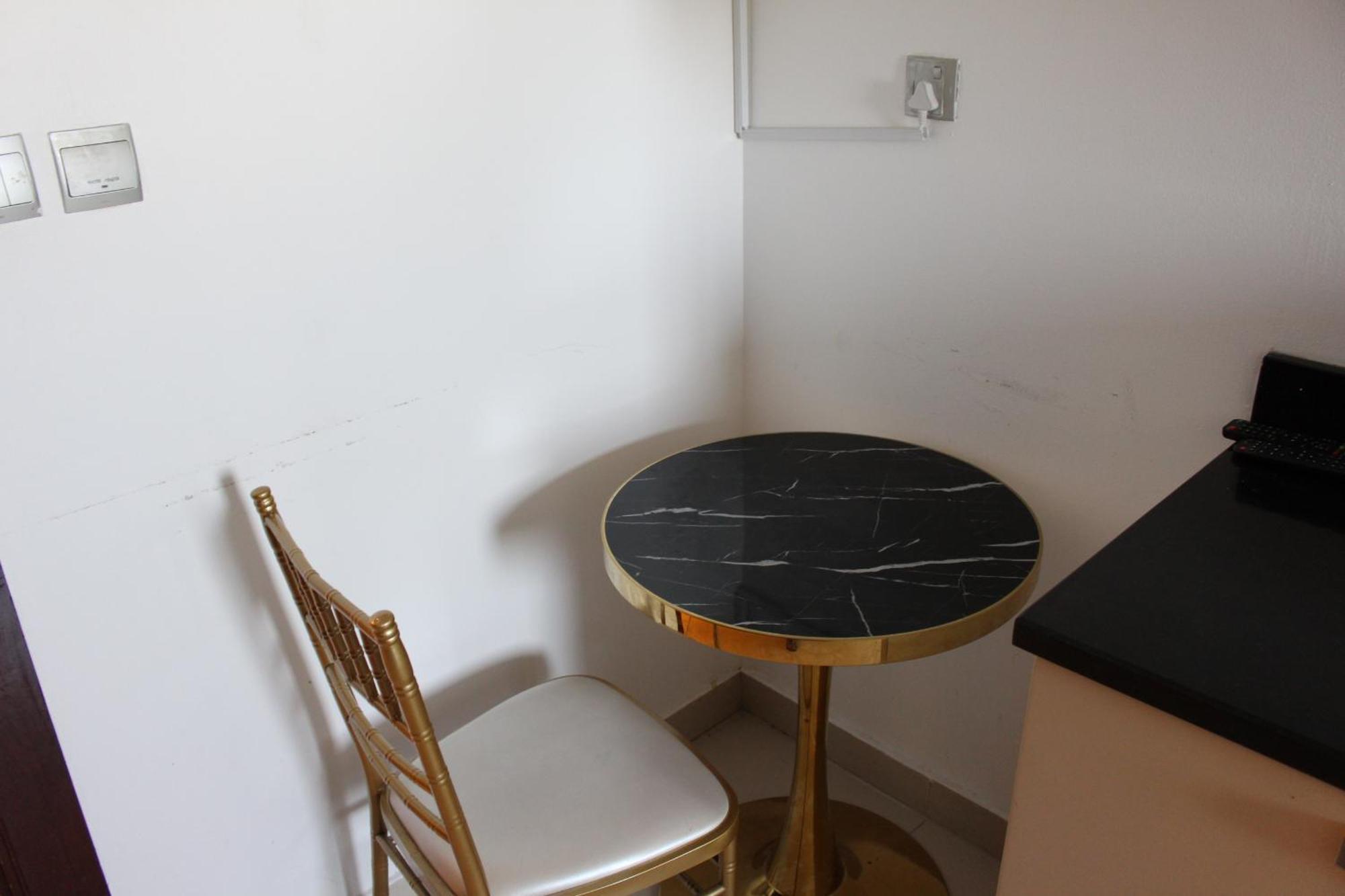 دبي Four Stars Hostel المظهر الخارجي الصورة