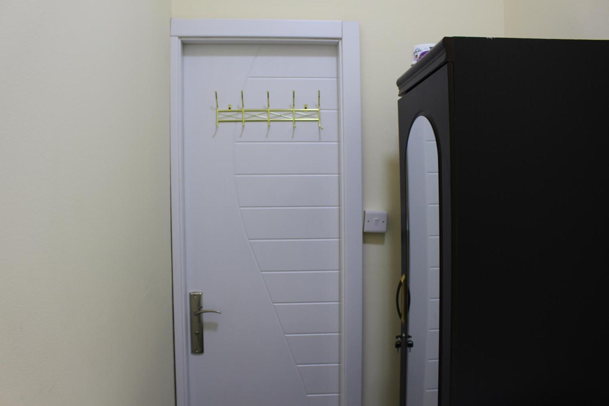 دبي Four Stars Hostel المظهر الخارجي الصورة